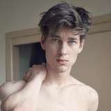 a_useless_nude from onlyfans