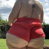 hourglassleigh from onlyfans