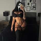 iamfitandcurvy from onlyfans