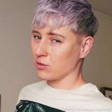 226465850612252672 from fansly