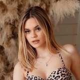 bellaleoneee from onlyfans