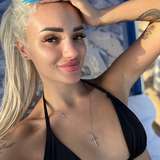 bella_whiteee from onlyfans