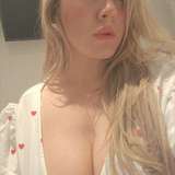 adelaidehotwife from onlyfans